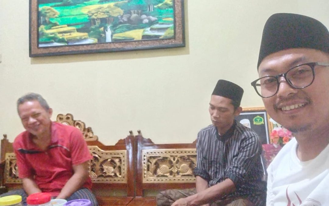 Pimpinan Ranting GP Ansor Pucung Kidul Koordinasi Malam Senin MDS RA dengan Imam dan Takmir Masjid