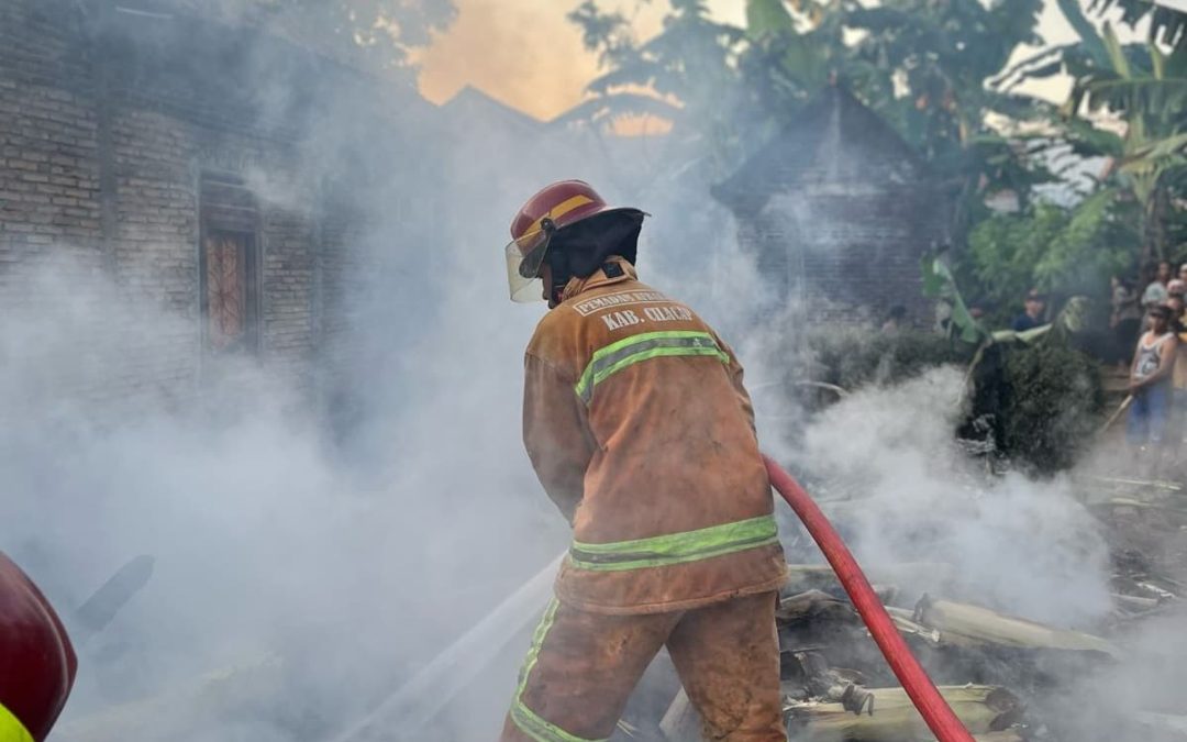Bagana Satkoryon Kroya Bantu Banser Binangun Tanggap Korban Kebakaran di Jepara Kulon