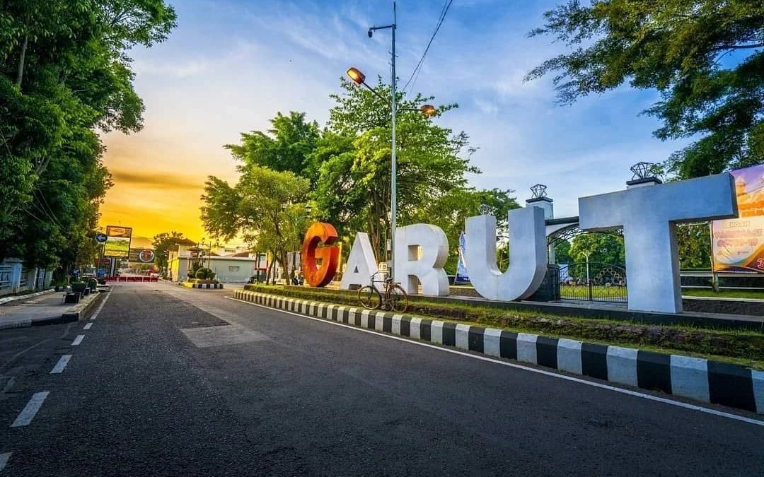 Wisata di Garut: Panduan Lengkap Destinasi Menarik, Kuliner, dan Oleh-Oleh